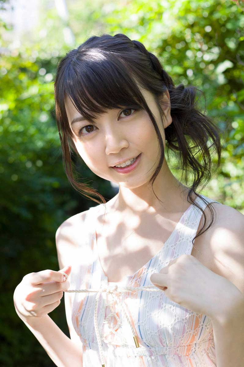 武井咲 魅力的な笑顔とぺったんおっぱいセクシー画像 - お～い 