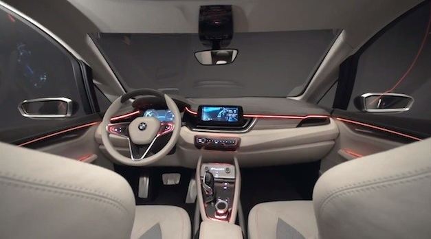 BMW コンセプトアクティブツアラー4